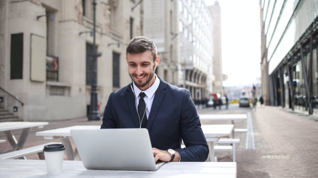 website-developer-UAE-1024x683